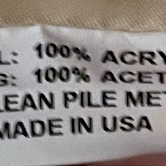 Faux Fur Vest (Winter White/Ivory) - Picture 4 of 6